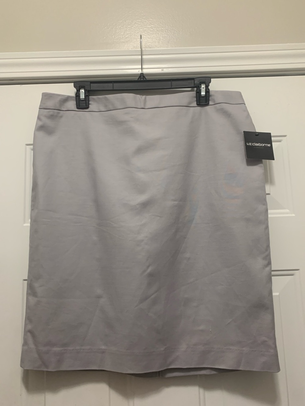 3/$15 NWT Liz Claiborne Cotton Silver Pencil Skirt Size 14